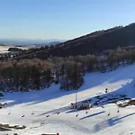 Appartement Skis Aux Pieds Pour 4 Personnes à - Fr-1-814-110 Super-Besse