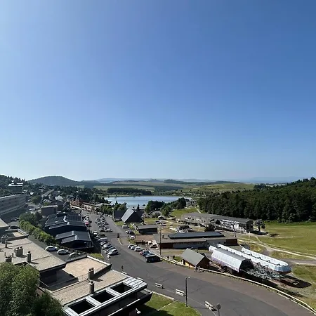 Apartment Skis Aux Pieds Pour 4 Personnes Pres Des Pistes - Fr-1-814-110 Super Besse