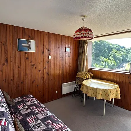 Apartment Skis Aux Pieds Pour 4 Personnes Pres Des Pistes - Fr-1-814-110 Super Besse